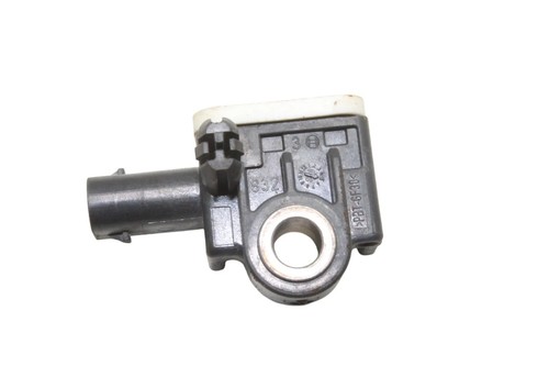 MERCEDES-BENZ B W246, W242 Aufprall-Sensor vorne rechts A1668210151 26332416