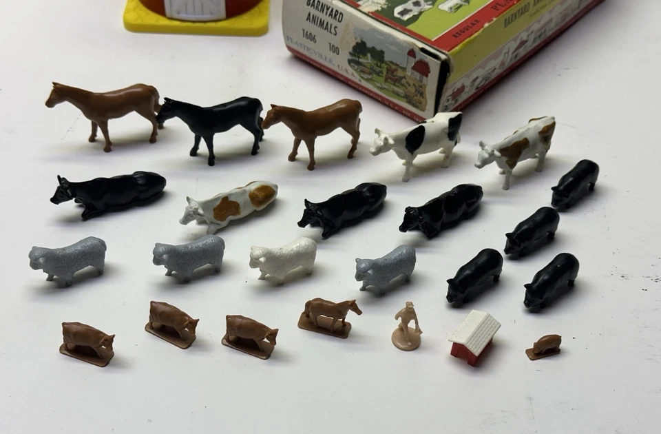 Винтажная игрушка для сарая 1991 FUNRISE (звук работает!) С 22 фигурками животноводческой фермы 80-е/90-е - Изображение 2 из 4