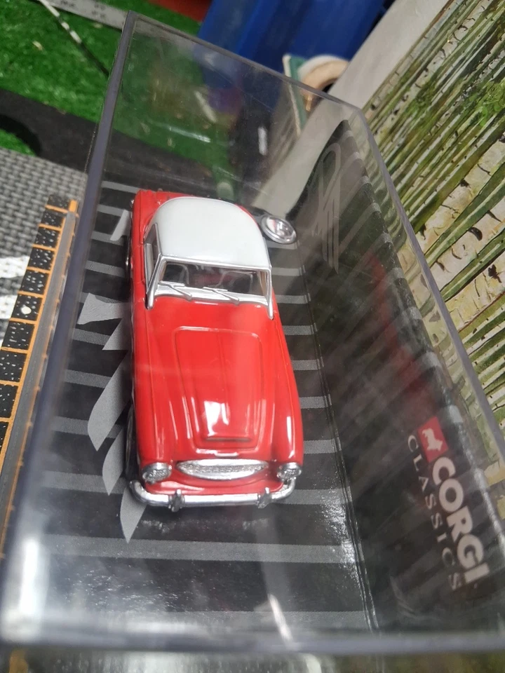 Corgi Classics 02301 Austin Healey Hard Top Colorado Red - Image 3 of 4