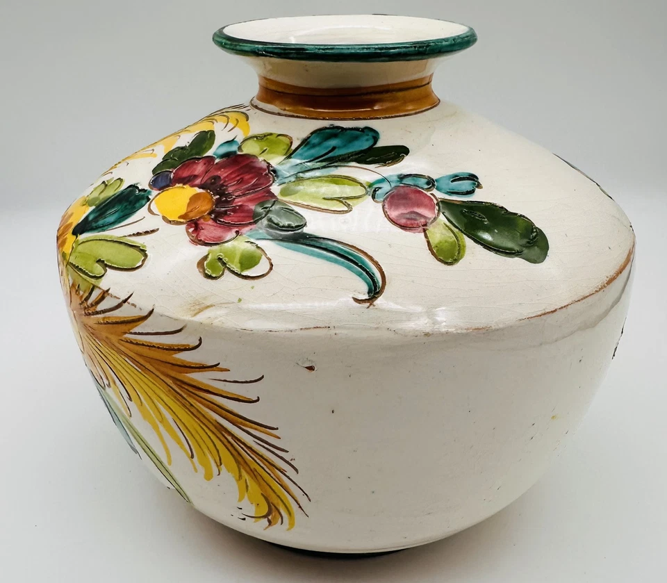 "Florero de cerámica vintage colorido floral de estudio pintado a mano 6,5/8"" de altura" 7,5” W. Foto 3 de 4