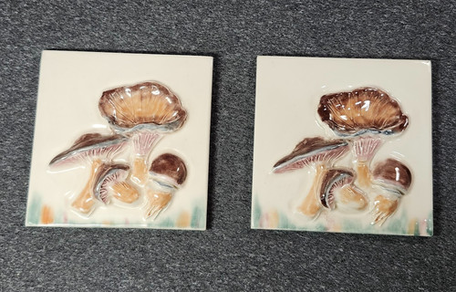 2 TILES 4-1/2" X 4-1/2" MUSHROOM TOADSTOOL 3D 1/4" THICK