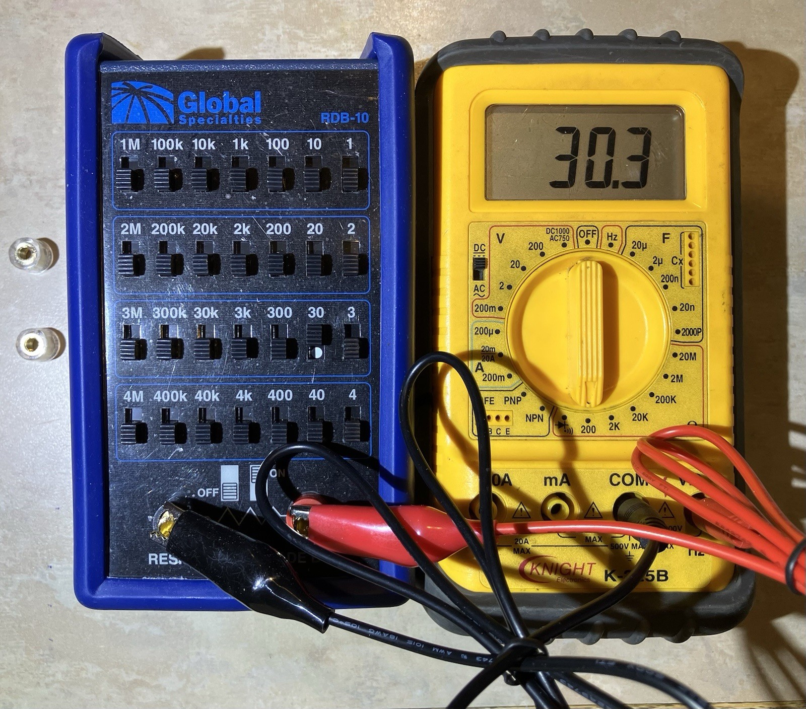 Global Specialties Resistance Decade Box RDB-10 w/Rubber Cover / Probes / Box