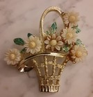 Vintage Mid Century Mod Basket with 6 Lucite Daisies Brooch Pin 2" x 2"  — photo 1