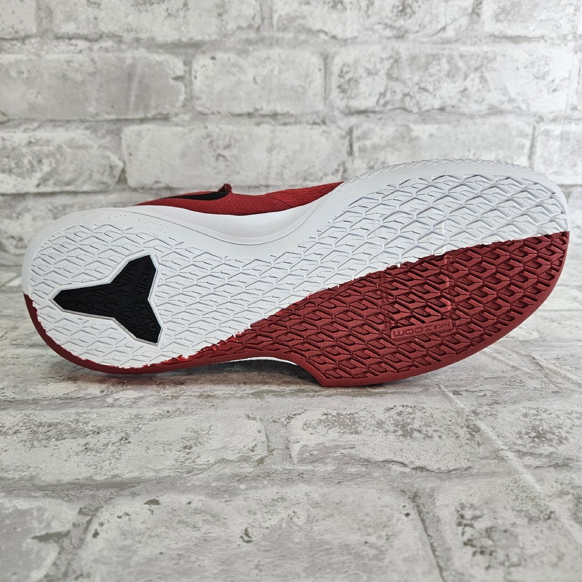 Mamba Fury Tb University Red Black Gym Red Size 7.5 Ck6632-600 Nike Mamba Fury Team Gym Red for Sale | Authenticity  main image 3