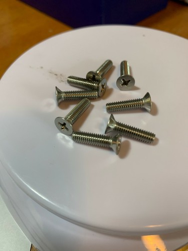Screws M4 x .7 x 16mm length - 第 1/1 張圖片