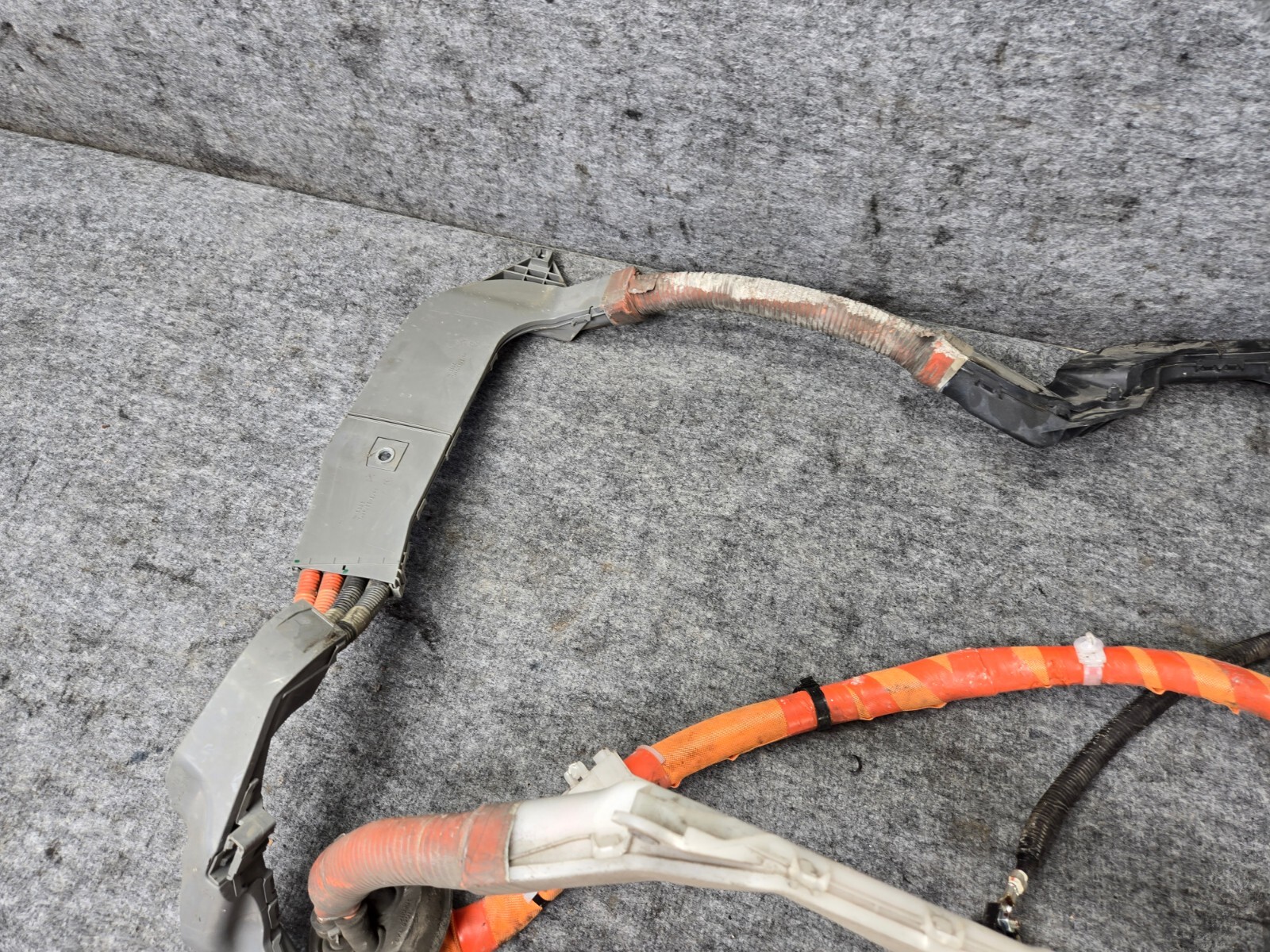 POSITIVE BATTERY CABLE CONNECTOR WIRE HARNESS ASSEMBLY LEXUS 10-12 HS250h OEM