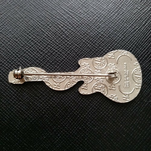SACRAMENTO☑️Hard Rock CAFE®HRC PIN🎸1997 Roy Orbison DEAD ROCKER Gibson Guitar🎗 - Picture 2 of 3