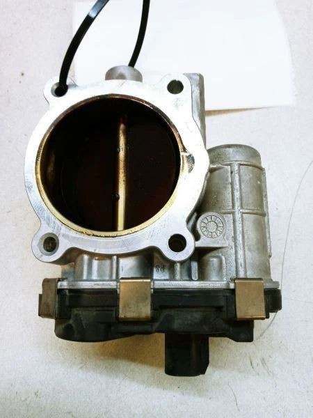 Pontiac G6 2009 3,6 L carrocería del acelerador conjunto fabricante original usado probado 12615503 Foto 2 de 4