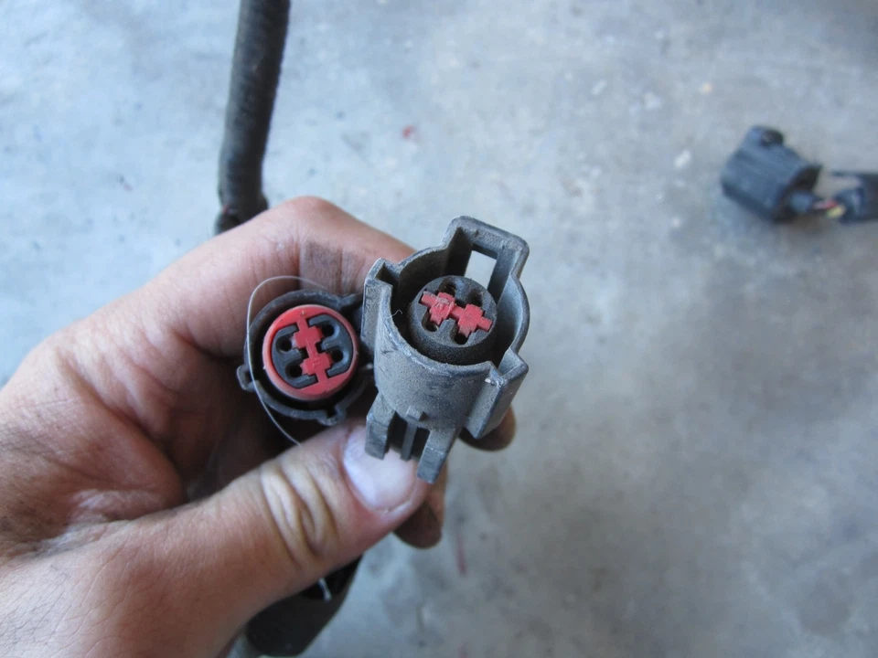 Arnés de cableado del motor Powerstroke 7,3 de principios de 1999 Ford F250 F350 para piezas. OEM Foto 3 de 4