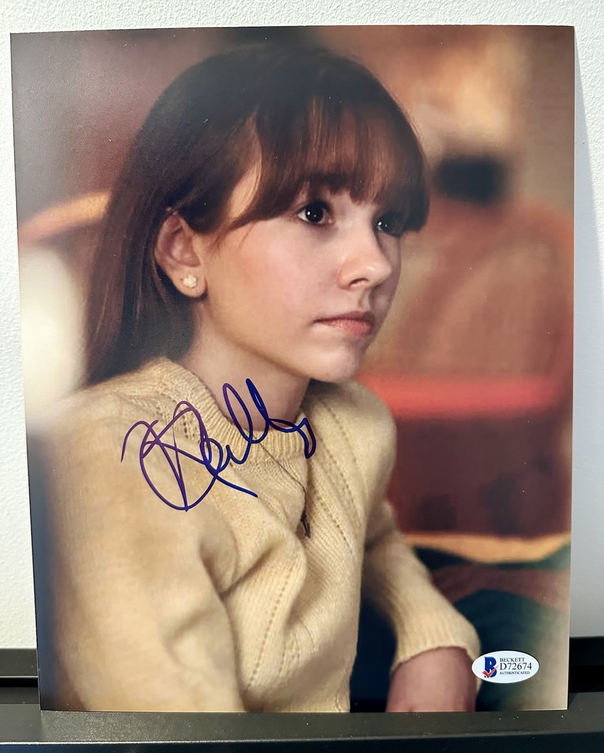 HOLLY TAYLOR SIGNED PHOTO 8X10 THE AMERICANS AUTOGRAPH SEXY BABE BECKETT COA 1