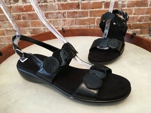 vaneli sport sandals