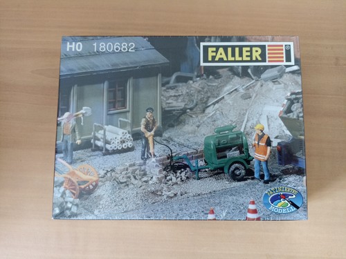Faller H0 180682: Compresor con accionamiento, mercancía nueva, todavía soldado (MBZ 17) | Condition: Neu