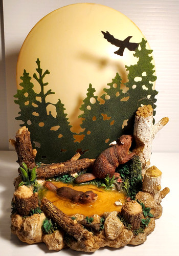 VTG Woodland Pond With Beaver Silhouette Diorama Full Moon Night Light TV Lamp