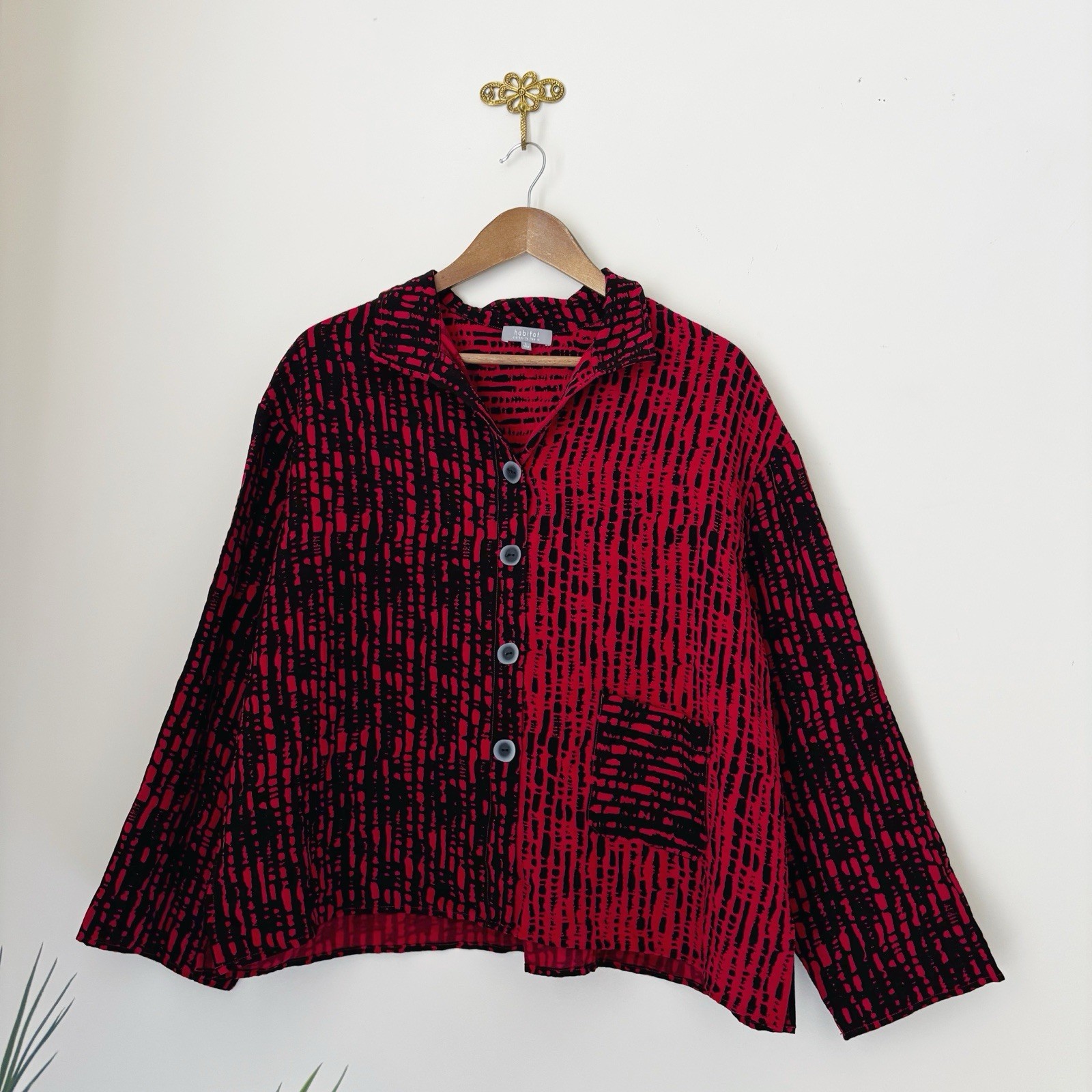 Habitat Striped Patch Pocket Button Up Shirt Larg… - image 1