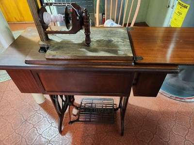 antique sewing machine spinning wheels for sale