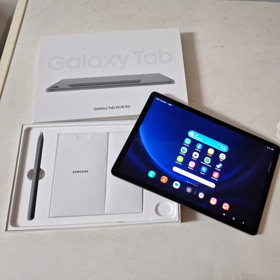 Samsung Galaxy Tab S9 FE · 128GB · Wi-Fi + Cellular, foto 3 di 5