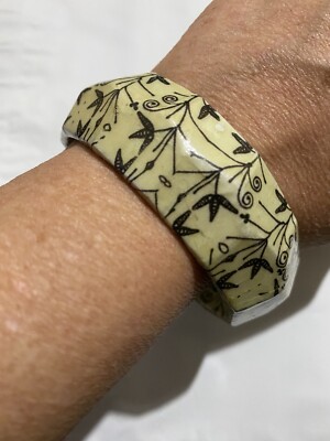 Vintage Ecru and Black Paper Mache' and Plastic Bangle