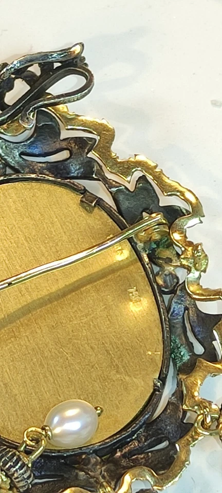 collana vintage oro argento e perle con ciondolo a spilla - Immagine 2 di 4