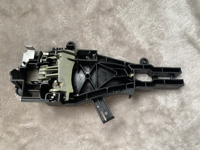 Outside Door Handle Carrier for BMW 318i SE E90 Front Right 