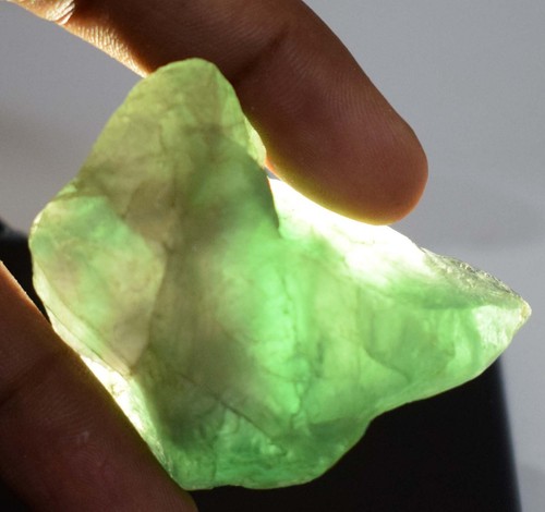 Natural 335 Ct Green Fluorite Untreated Healing Gemstone Rough Fast Shipping - Picture 3 of 10