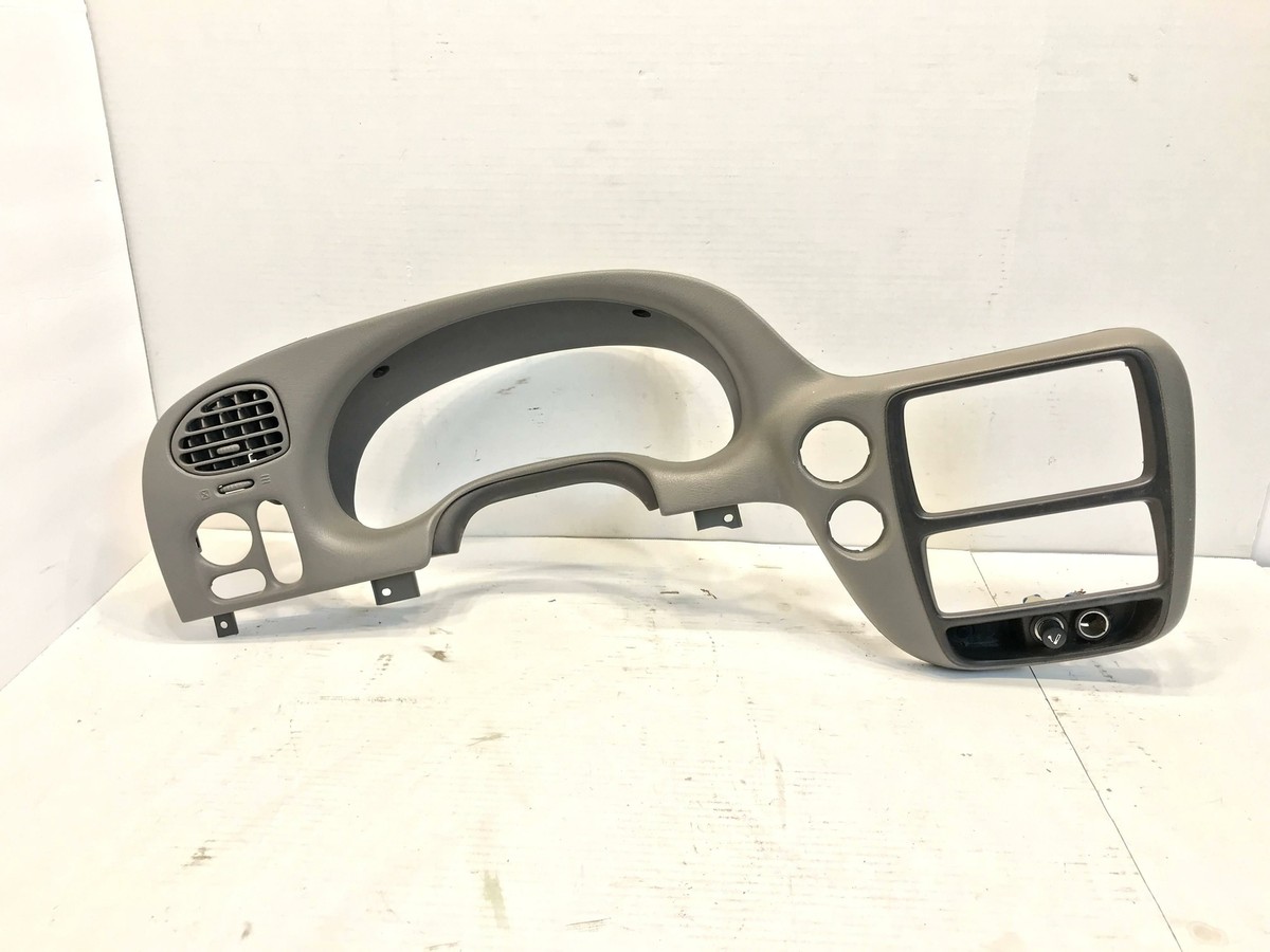 2004 Chevy Chevrolet Trailblazer Dash Trim Bezel Panel | eBay