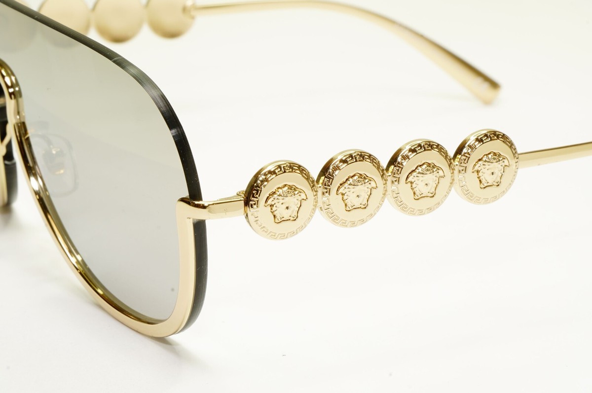 Versace Bronze Gold Mirrored Medusa Head Shield Aviator Sunglasses Versace: Gold Medusa Pilot Sunglasses | SSENSE main image 3