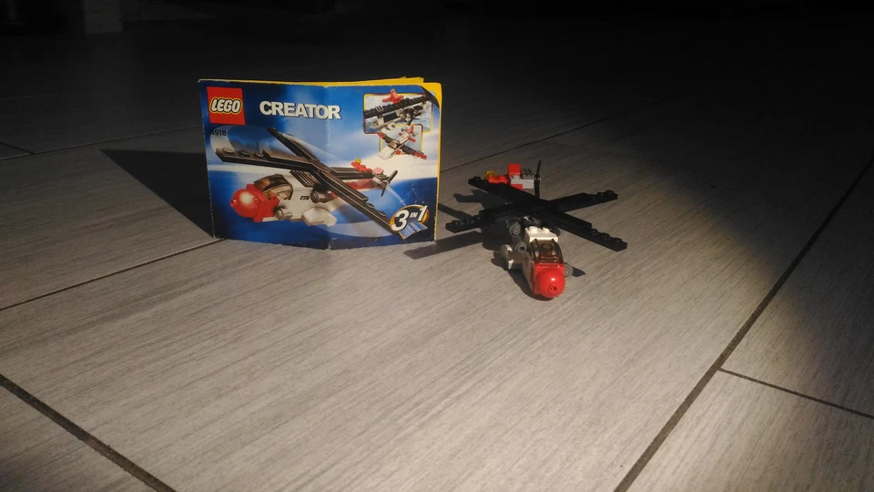 LEGO Creator 4918 Mini Flyers, photo 1 sur 4