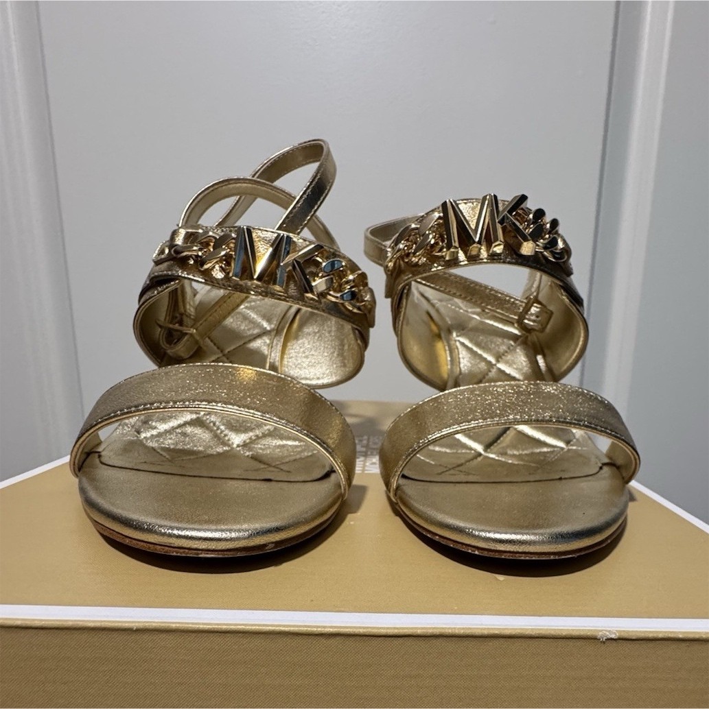 Michael Kors Pale Gold Metallic Leather Strappy Sandal Chain Logo Women's 9