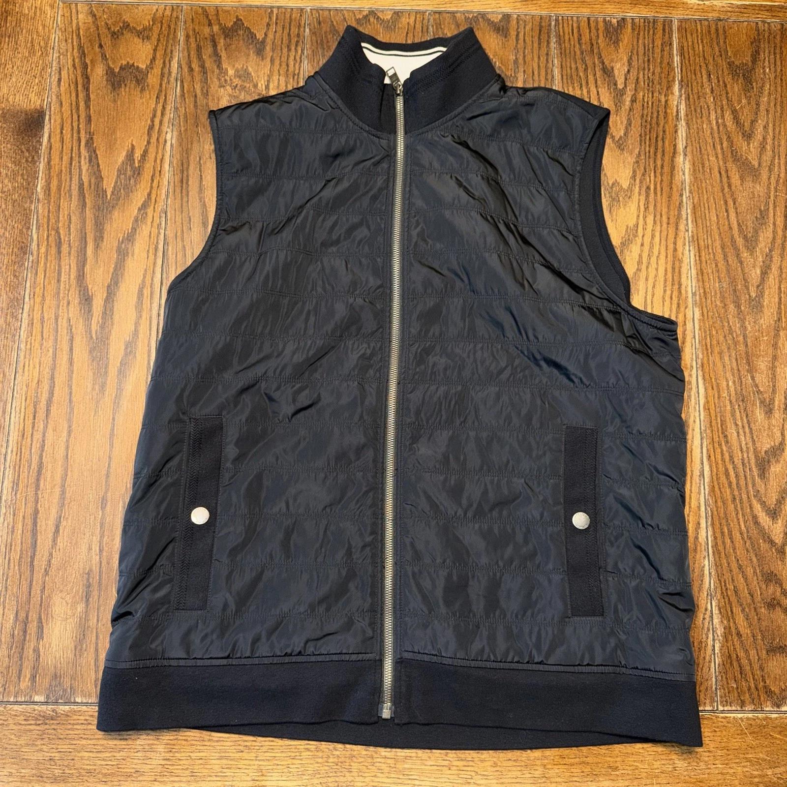 Untuckit Mens Regular Fit Black Quilted Rebulo Full Zip Vest Size Large