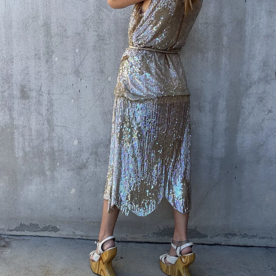 Antique 1920s Gown Entirely Icy Sequins Dress Scalloped Hem Exquisite Vintage - Image 2 of 4