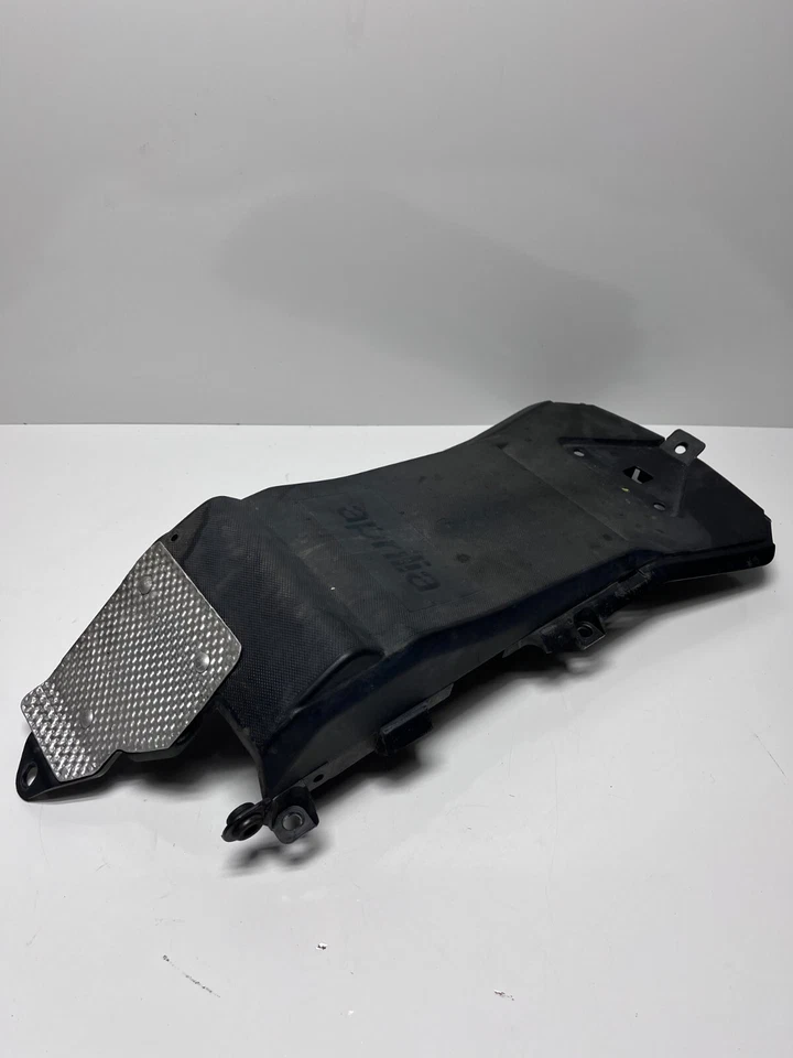 Carenado trasero APRILIA RSV4 TUONO V4R APRC ABS 2010-2015 858836 Foto 4 de 4