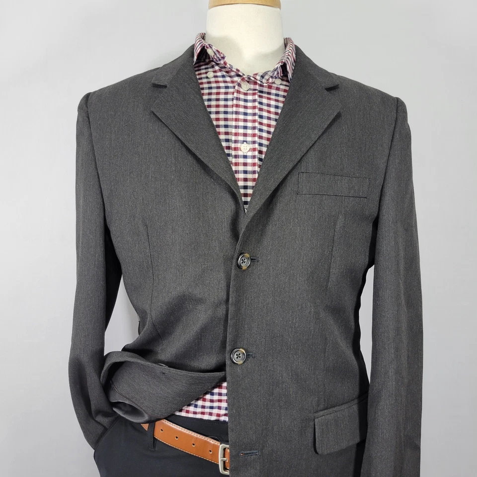 Abrigo deportivo Merona para hombre tres botones negro carbón espiga mezcla de polietileno 40R Foto 2 de 4