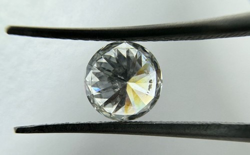 0.84 carat Natural Diamond | GIA certified | Shape - Round | Color- H | I1 - Picture 5 of 6