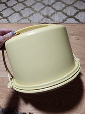 Vtg Tupperware Round 10 Inch Cake Carrier Keeper Harvest Gold Yellow w Handle