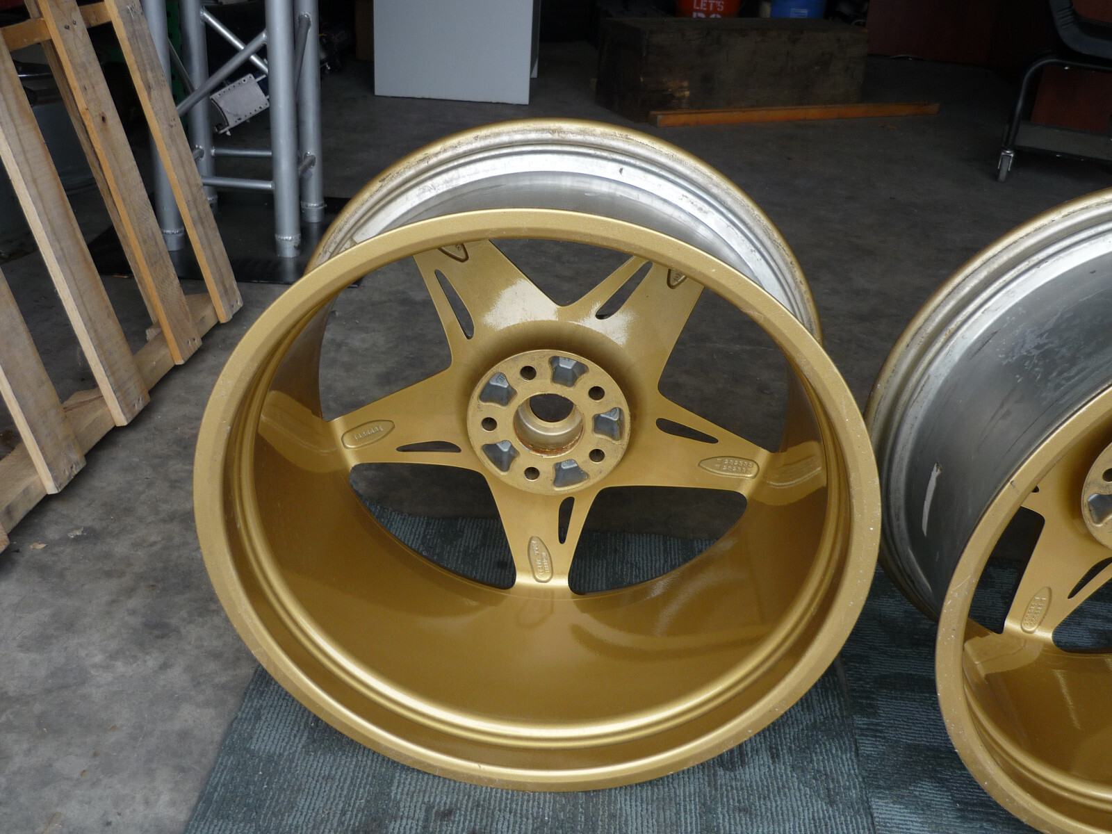 Ferrari 458 Italia, Spider - Front & Rear Wheel Set 20 Inch   P/N 282333-282332