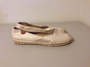 sperry canvas slip on