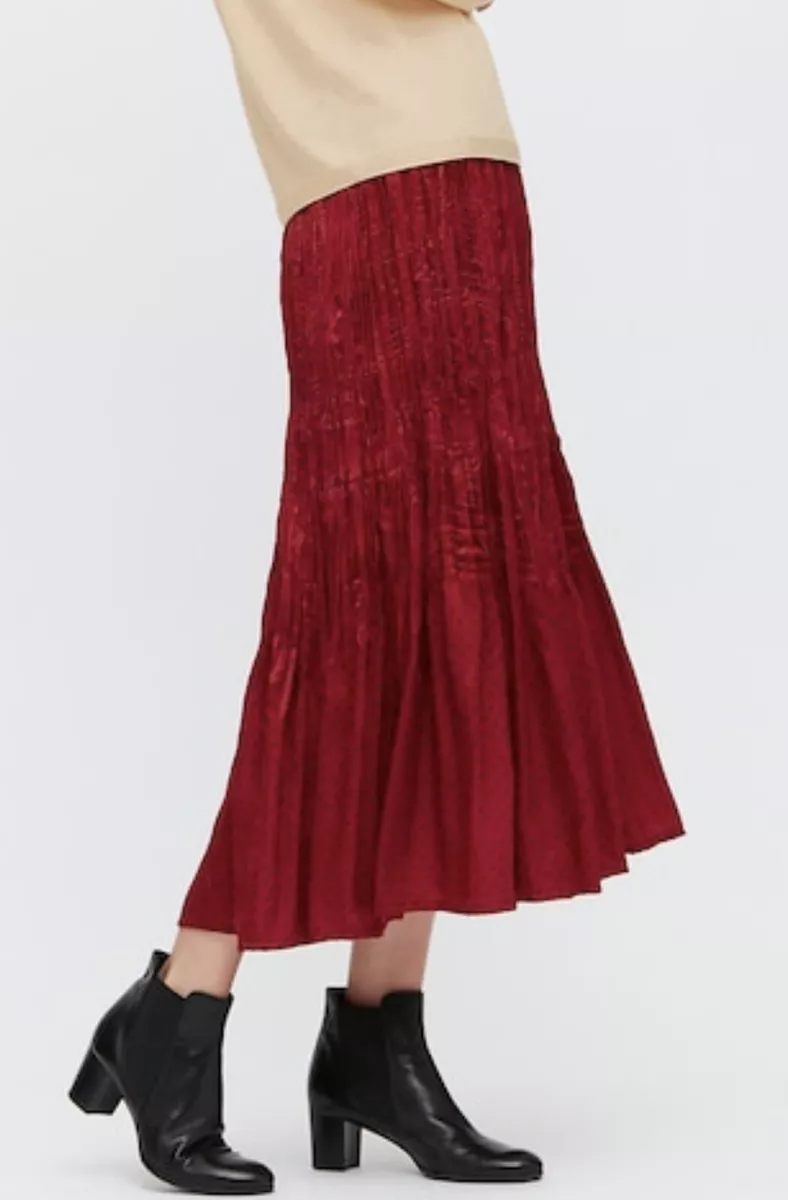 Uniqlo Womens Twist Pleated Long Skirt Red & Navy Blue Polka Dots Large
