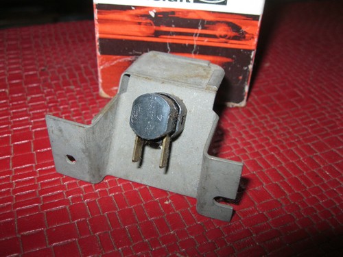 NOS 1974-1976 Ford Pinto Hatchback rear light switch and bracket, in box - Picture 2 of 2
