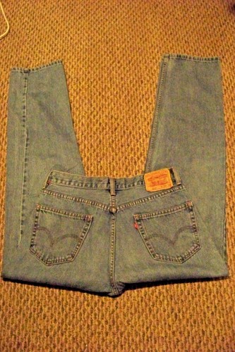 Da Uomo Levis 550 Relaxed Fit Jeans Denim Lavaggio Leggero Taglia 30 x 33 |  eBay