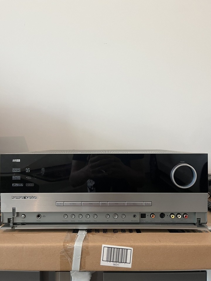 Harman Kardon AVR 635 7.1 Channel 90 Watt Receiver Remote Bundle