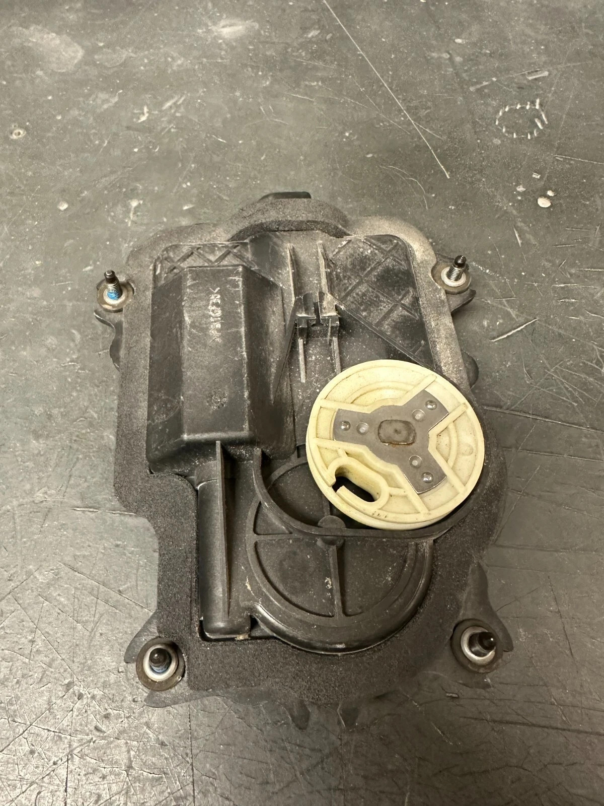 04-10 Bentley Continental Gt Left LH Door Lock Latch Actuator (3D0837059B)