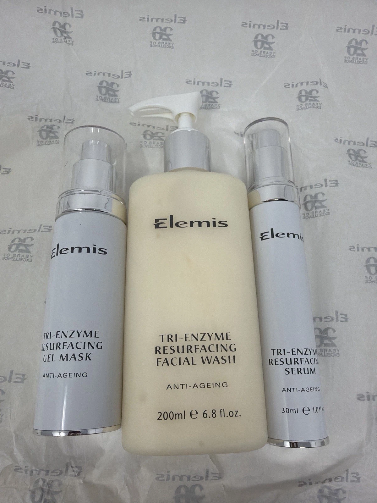 Elemis Tri-Enzyme Resurfacing Set Facial Wash 200ml + Serum 30ml + Gel Mask BN