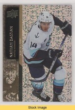 2021-22 Upper Deck Extended Series Speckled Rainbow Foil Nathan Bastian READ gy2