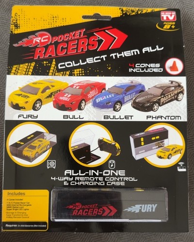 RC Pocket Racers Fury Yellow Remote Control Micro Car 4-Way Charging Case - Foto 2 di 3