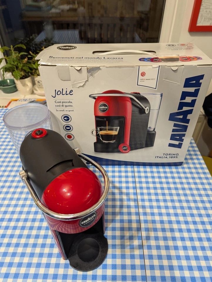 Lavazza A Modo Mio Jolie, photo 2 of 3