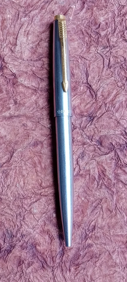 PARKER 45 СДЕЛАНО В ВЕЛИКОБРИТАНИИ СТАЛИ И ЗОЛОТОЙ ТОН ШАРИКОВАЯ РУЧКА (IT) - Изображение 2 из 4