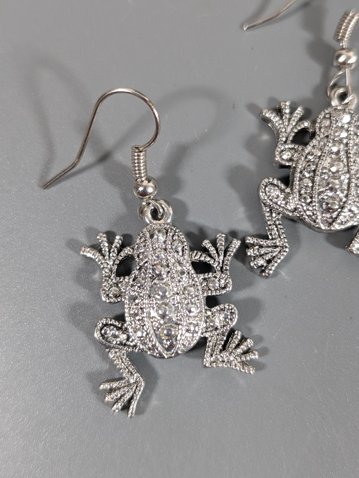 Silver Tone Rhinestone Tree Frog Dangle Earrings … - image 4