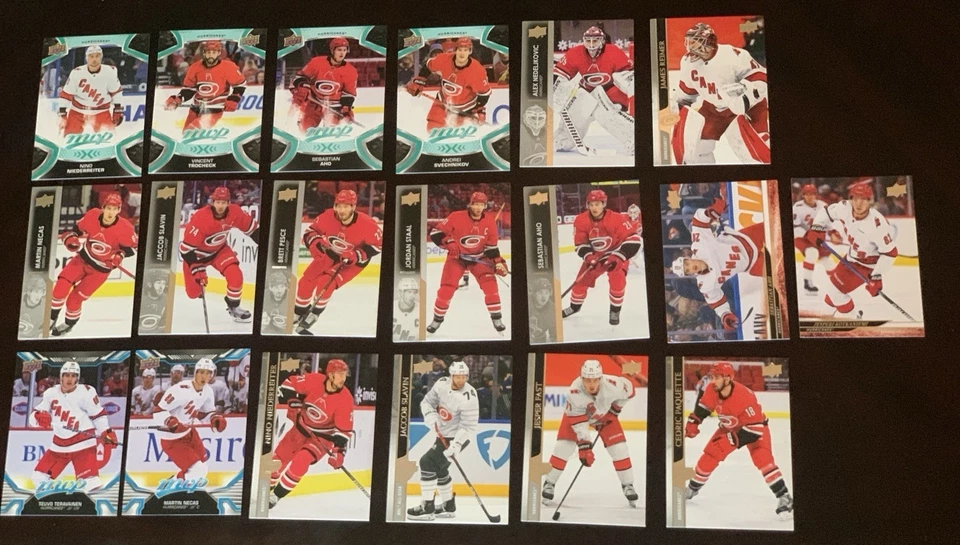 61 Card Lot - Hockey Card Lot - Carolina Hurricanes - Insert / Rookie / Base - Image 3 of 4