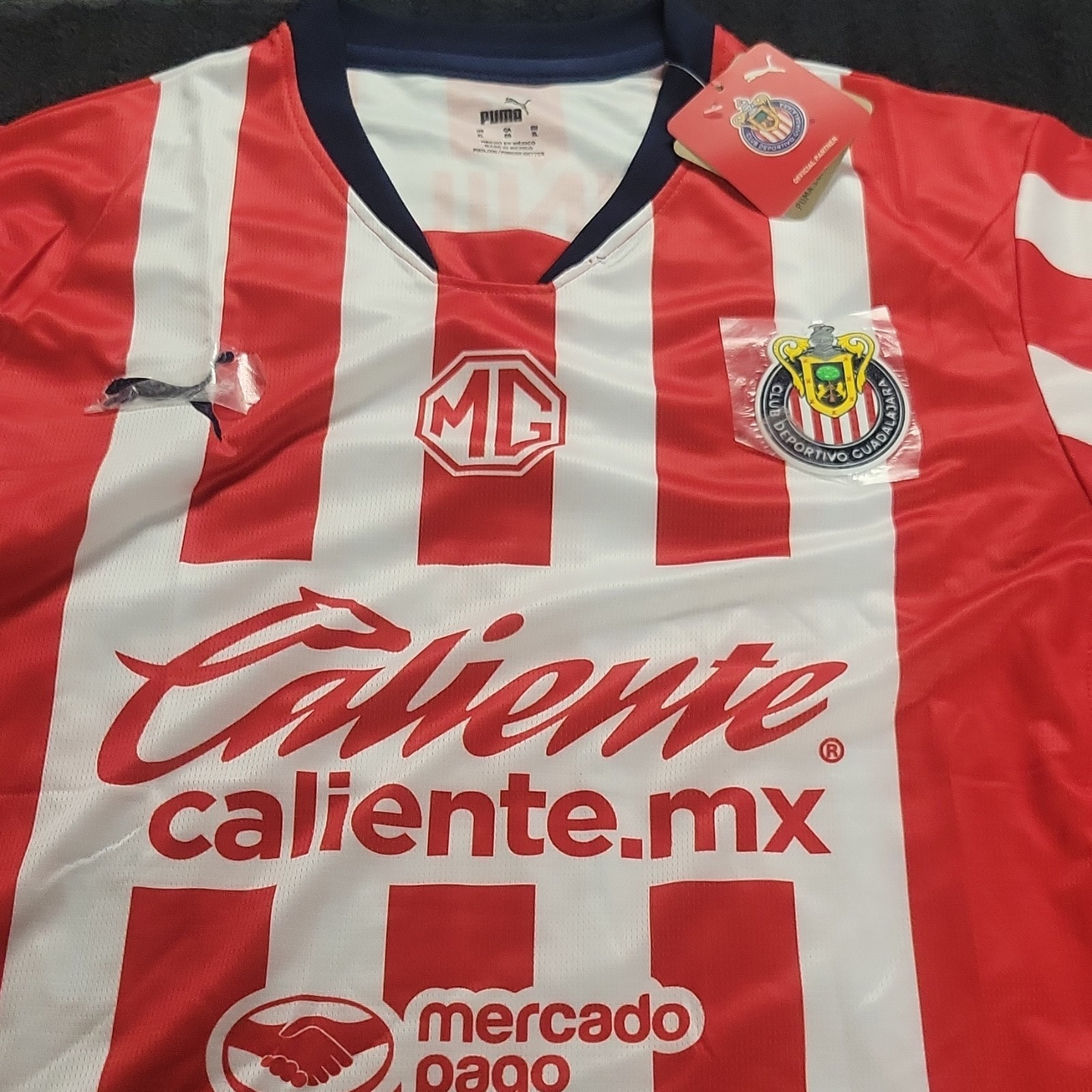 PUMA CD Deportivo Guadalajara Chivas Soccer Jersey XL Red White Licensed