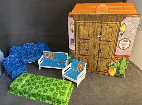 Vintage 1973 Mattel Barbie Country Living Home With Furniture + Extra